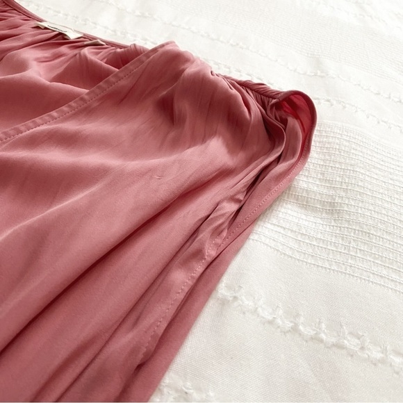 Aritzia WILFRED SHIMMER PINK TEXTURED SHORT SLEEVE V-NECK FLOWY MINI DRESS -  XS - Picture 9 of 10